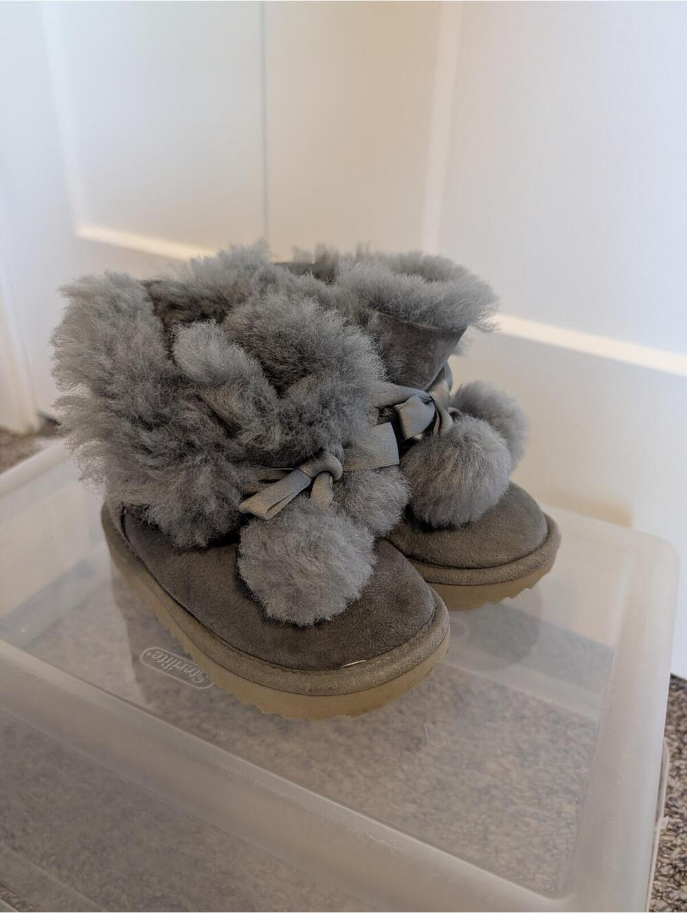Grey UGGs Pom Pom Gita Boots Toddler Size 8c